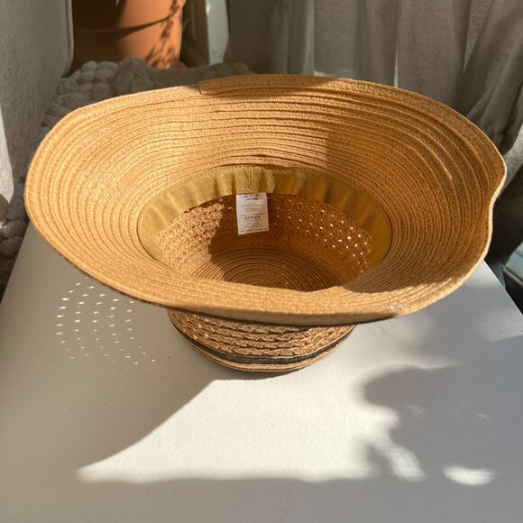 Gertex Straw Beach Hat with Hand painted Black Stripes - So Chic! - Picture 6 of 12